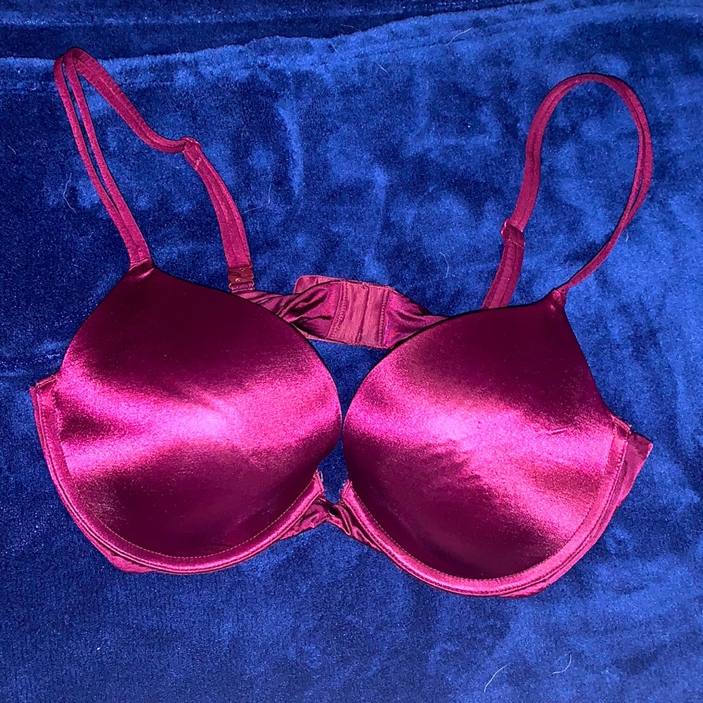 Victoria’s Secret Red Push-up Bra